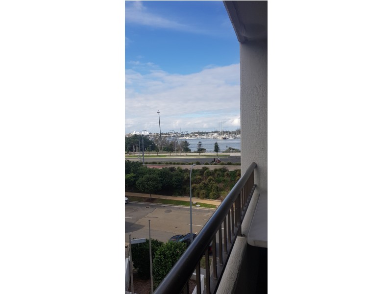 405 / 2 Barney Street, Southport QLD 4215