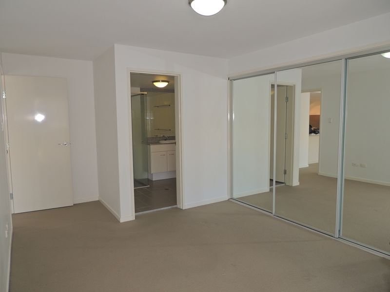 32H Middle Street, Cleveland QLD 4163