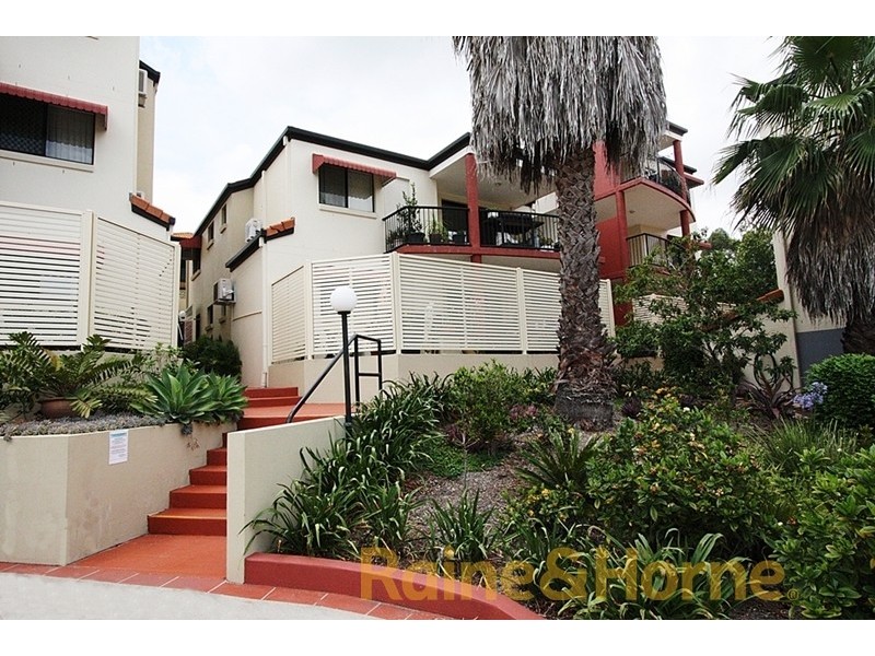 15 Dansie Street, Greenslopes QLD 4120