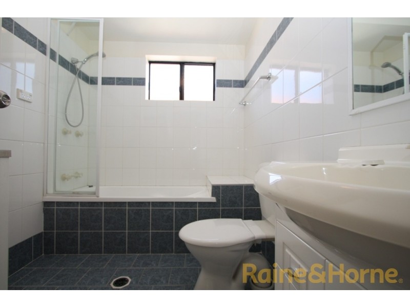 15 Dansie Street, Greenslopes QLD 4120