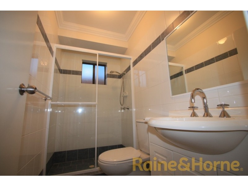 15 Dansie Street, Greenslopes QLD 4120