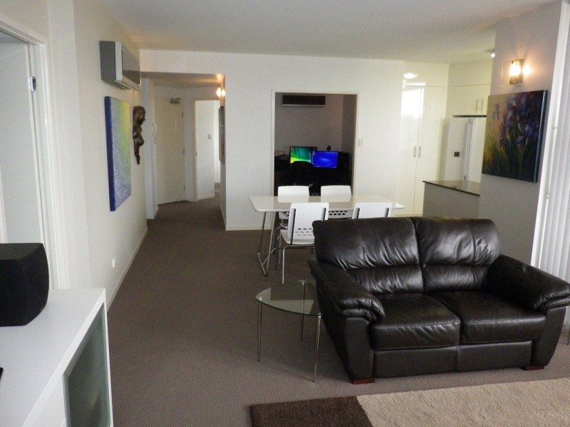 135B Shore Street West, Cleveland QLD 4163