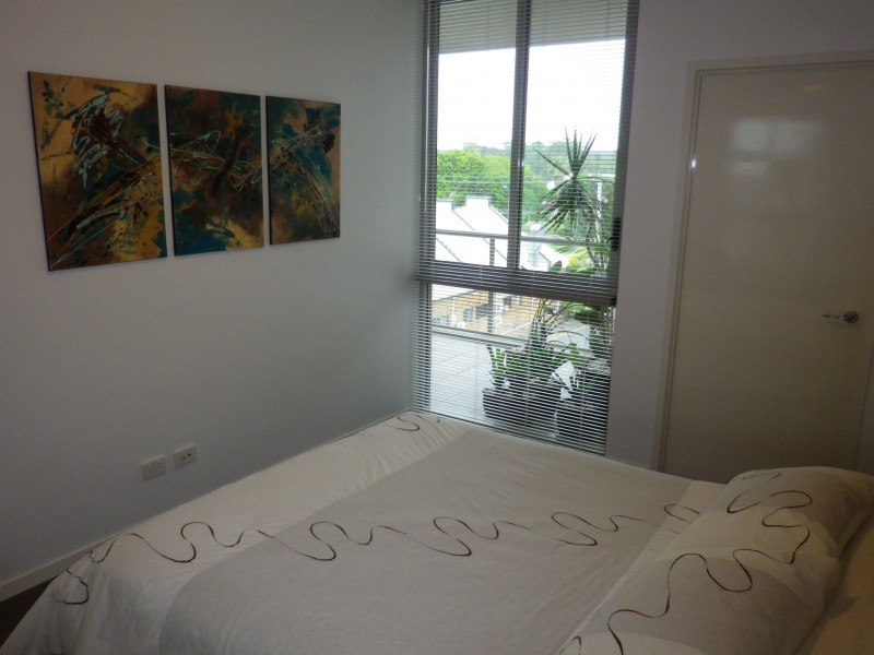 135B Shore Street West, Cleveland QLD 4163