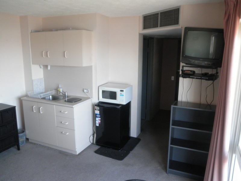 616/2 Barney Street, Southport QLD 4215