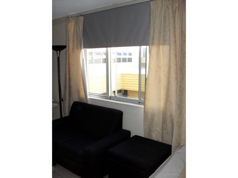 201/2 Barney Street, Southport QLD 4215