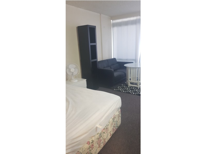 305 / 2 Barney Street, Southport QLD 4215