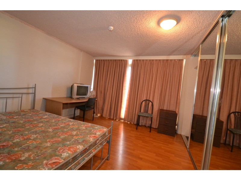 206 /2 Barney Street, Southport QLD 4215