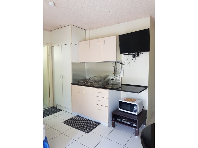 101 / 2 Barney Street, Southport QLD 4215