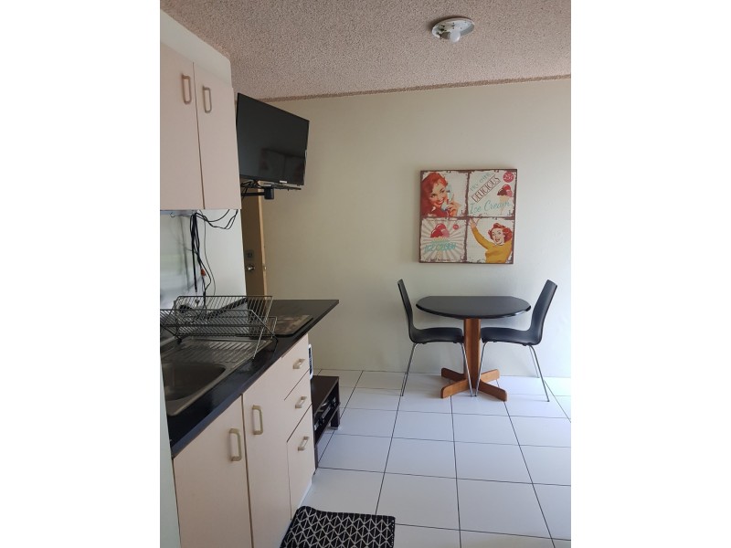 101 / 2 Barney Street, Southport QLD 4215