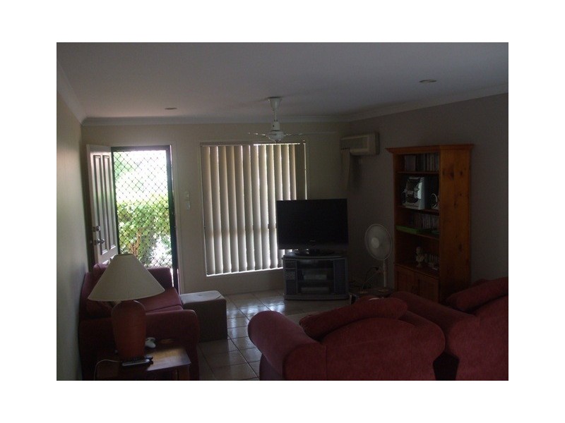 U27/25 Buckingham Place, Eight Mile Plains QLD 4113