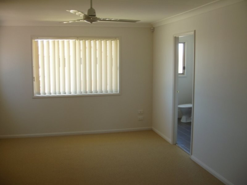 3 Bos Dr, Coomera QLD 4209