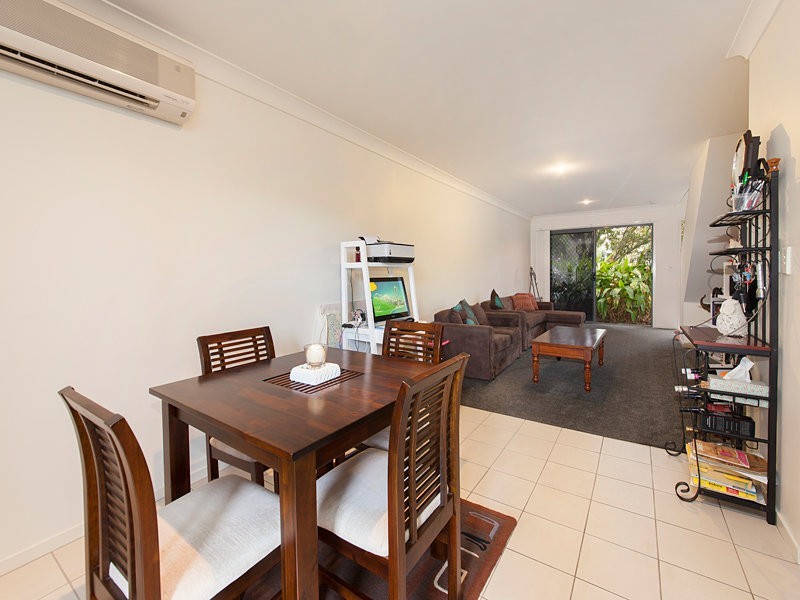64 Calliope Curcuit, Murarrie QLD 4172