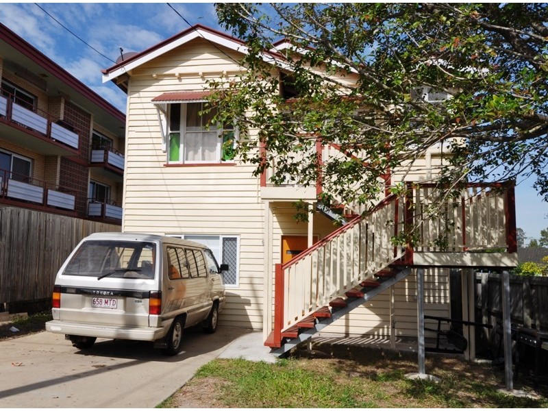 1/9 Brassey St, Fairfield QLD 4103