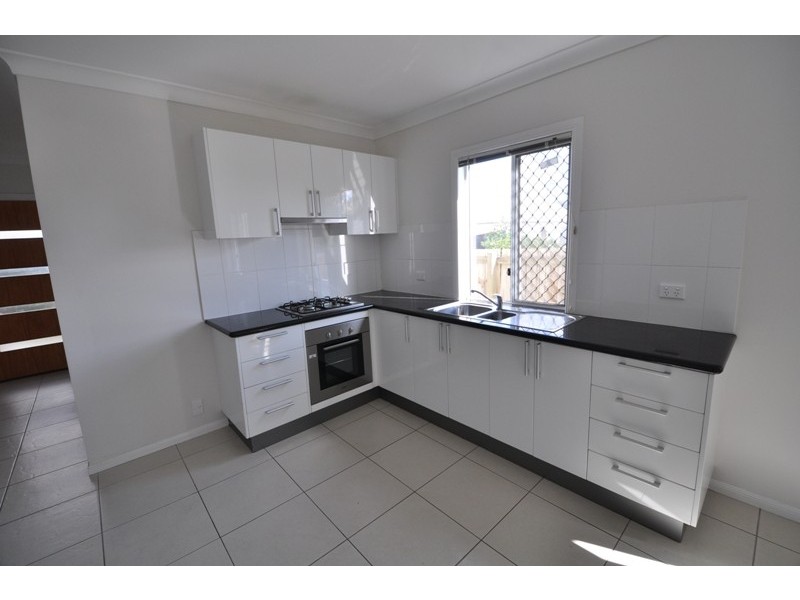 1/9 Brassey St, Fairfield QLD 4103