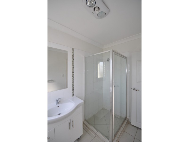 1/9 Brassey St, Fairfield QLD 4103