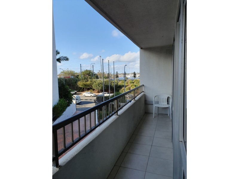 204/ 2 Barney Street, Southport QLD 4215