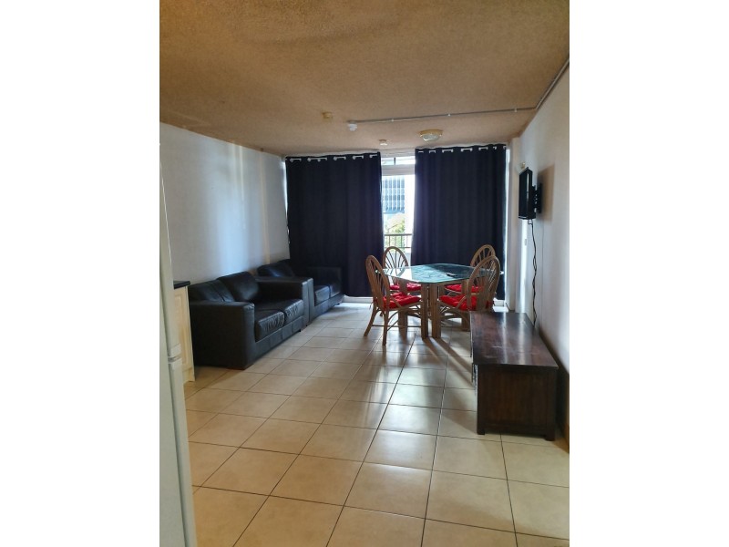 204/ 2 Barney Street, Southport QLD 4215
