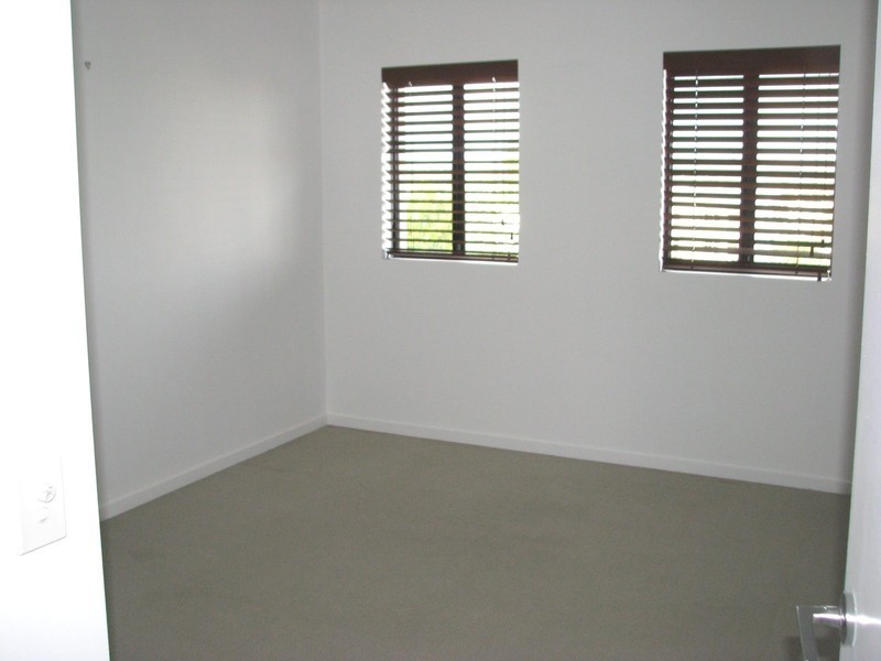 39/2 Geraldton Drive, Varsity Lakes QLD 4227