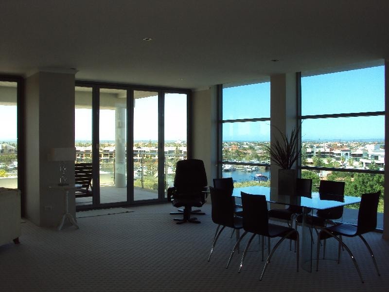 141h Shore Street West, Cleveland QLD 4163