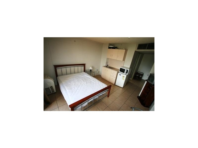 313 / 2 Barney Street, Southport QLD 4215