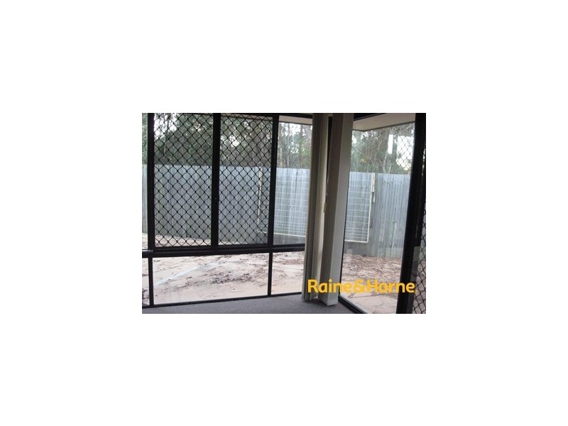 15 Violet Close, Eight Mile Plains QLD 4113