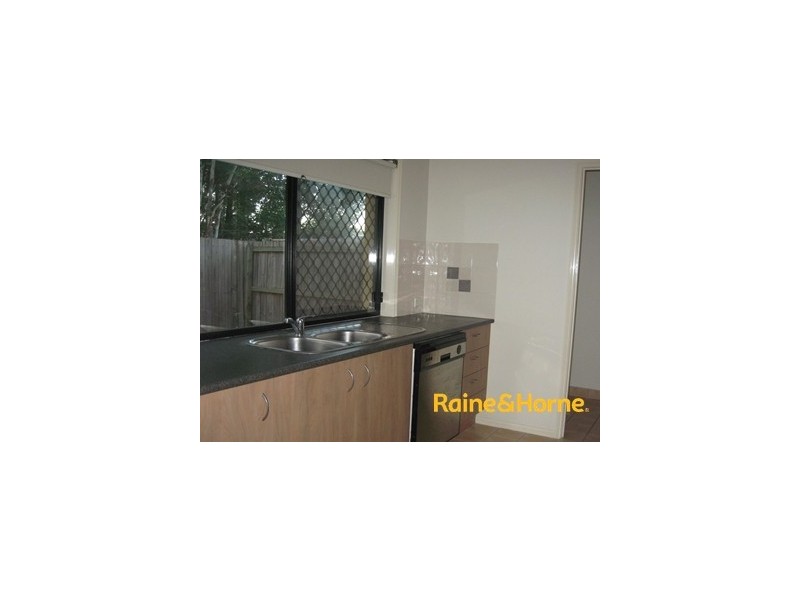 15 Violet Close, Eight Mile Plains QLD 4113