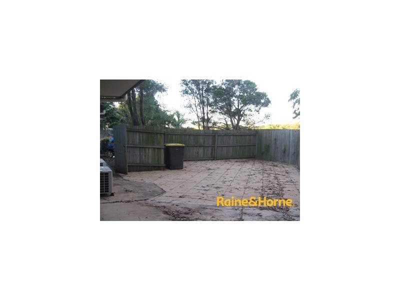 15 Violet Close, Eight Mile Plains QLD 4113