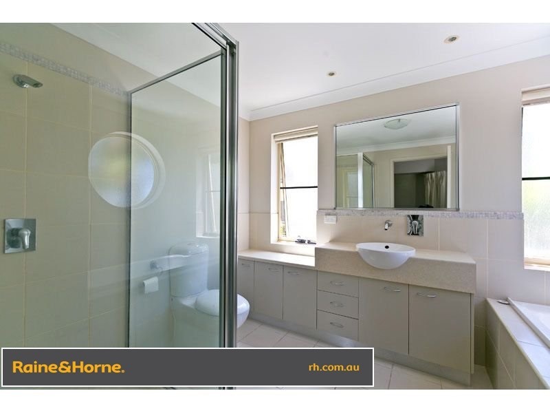 10D Esperance Crt, Cleveland QLD 4163