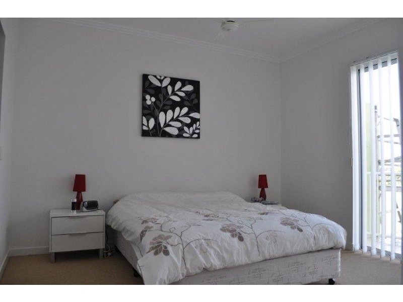 16/98 University Drive, Varsity Lakes QLD 4227