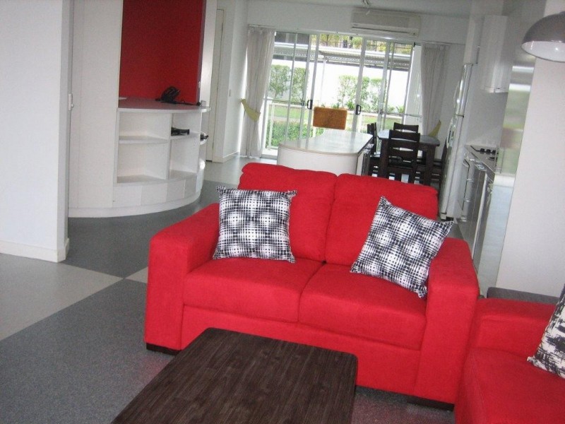 16/98 University Drive, Varsity Lakes QLD 4227