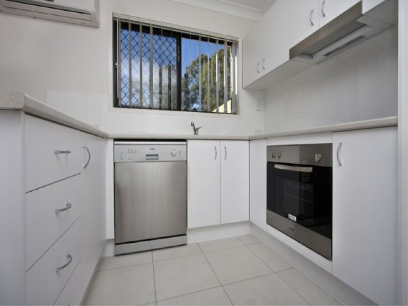 8/7 Roxwell Street, Forest Lake QLD 4078