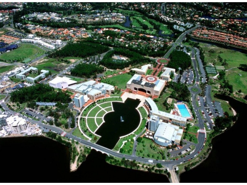 39/98 University Drive, Varsity Lakes QLD 4227