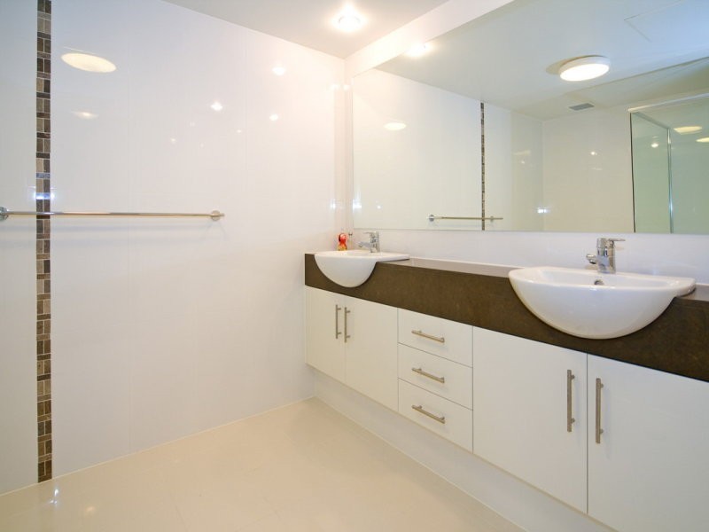 135 Shore Street west, Cleveland QLD 4163