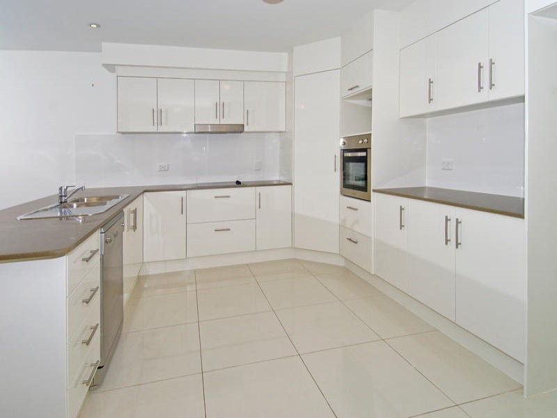 135 Shore Street west, Cleveland QLD 4163