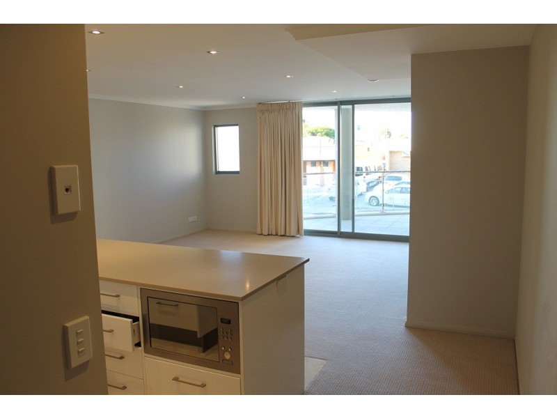 141c Shore Street West, Cleveland QLD 4163