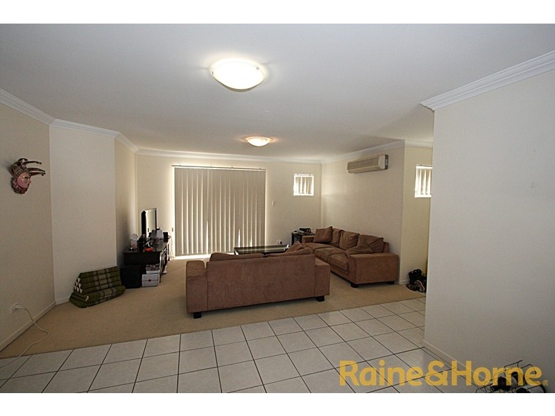 15 Dansie Street, Greenslopes QLD 4120