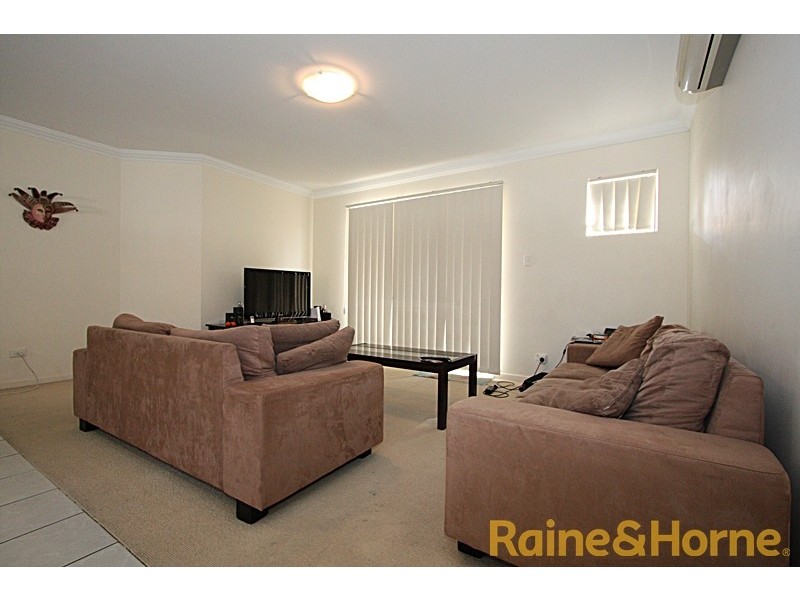 15 Dansie Street, Greenslopes QLD 4120