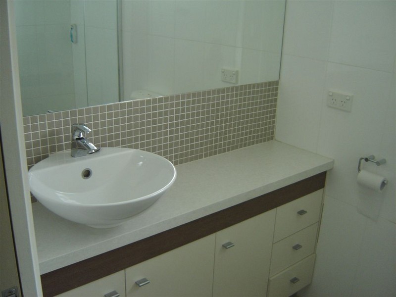 17 275 – 279 Moggill Road, Indooroopilly QLD 4068