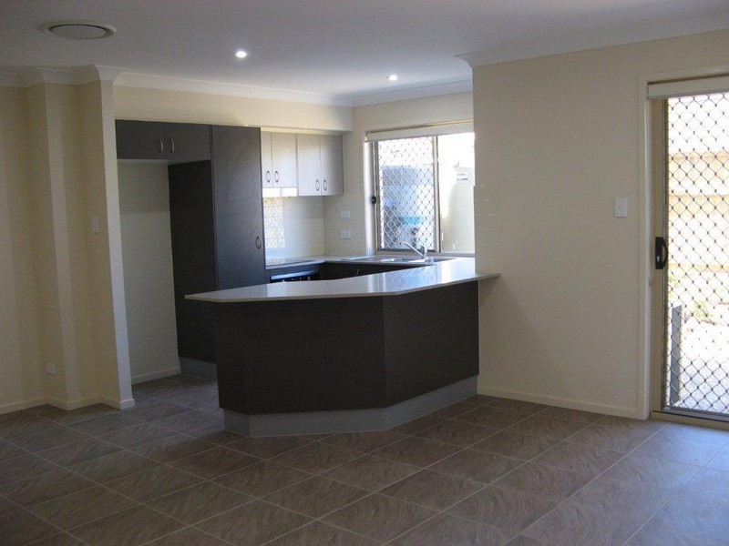 50/582  Manly Road, Wakerley QLD 4154