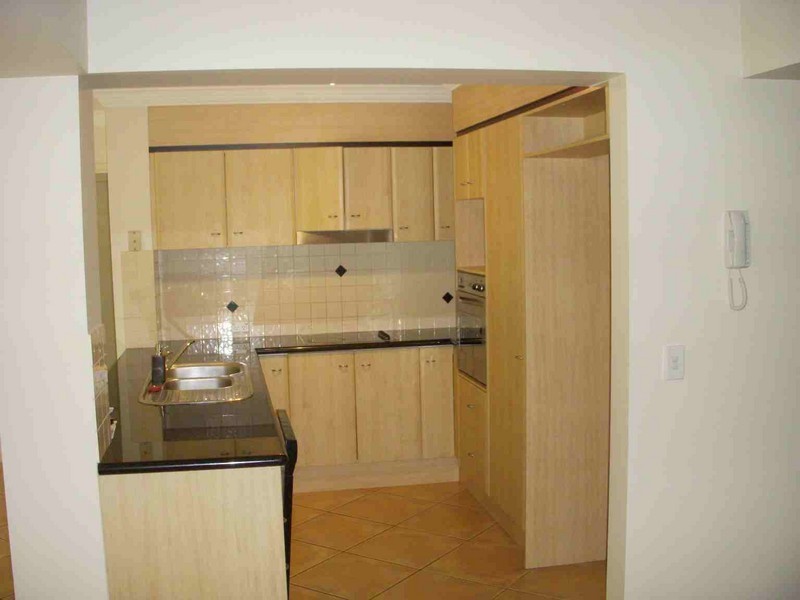 9/82-86 Limetree Parade, Runaway Bay QLD 4216