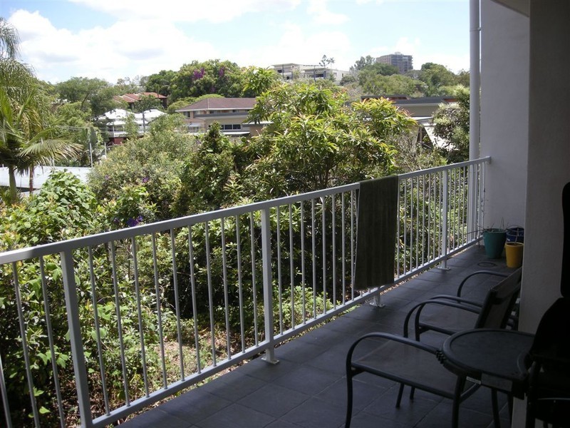 53 Whitmore Street, Taringa QLD 4068