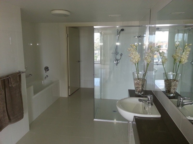 135E Shore Street West (Fully Furnished), Cleveland QLD 4163