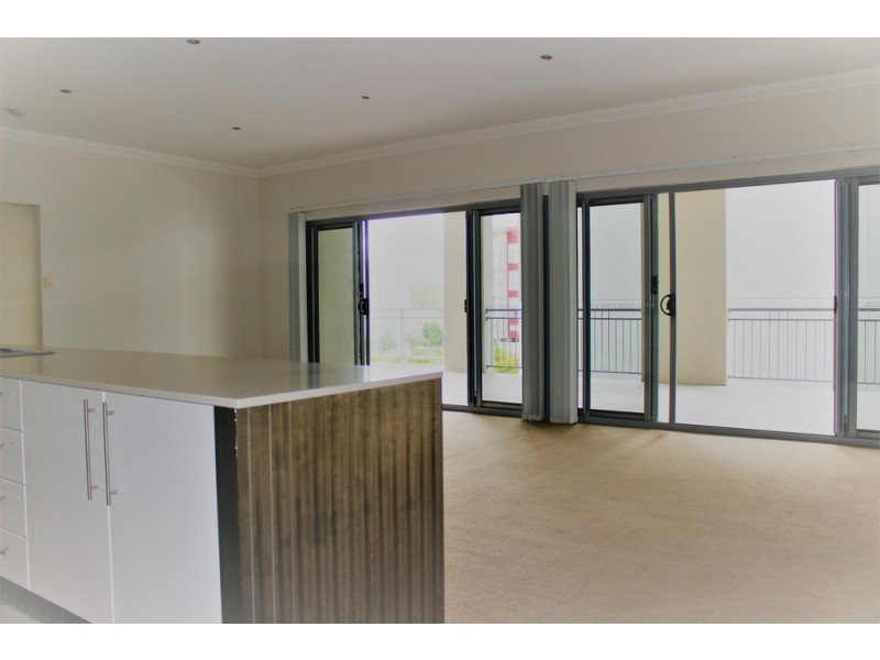43 28 Belgrave Road, Indooroopilly QLD 4068