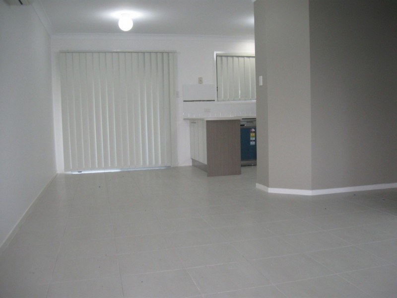 12/15 James Edward Street, Richlands QLD 4077