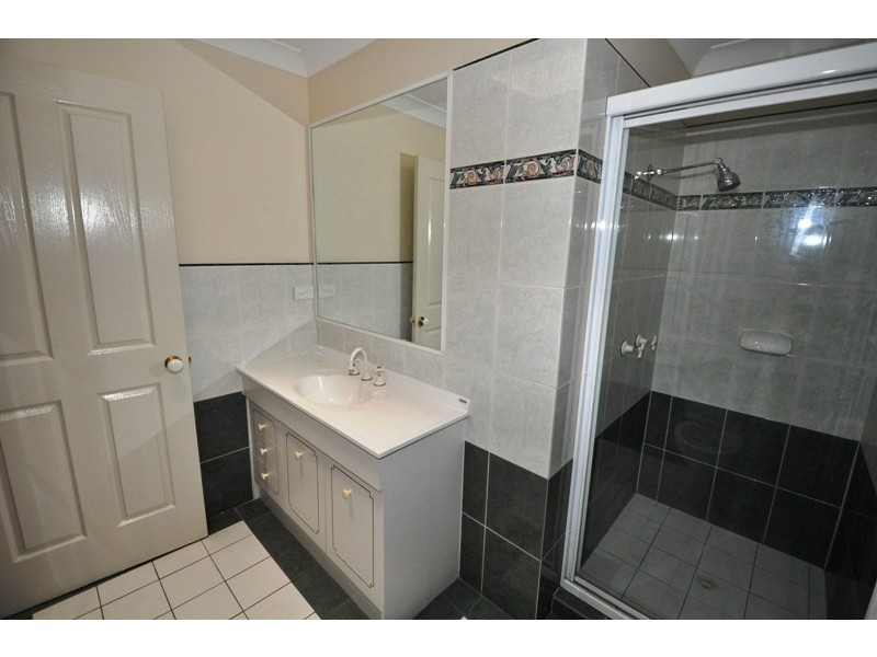 580 Seventeen Mile Rocks Road, Sinnamon Park QLD 4073