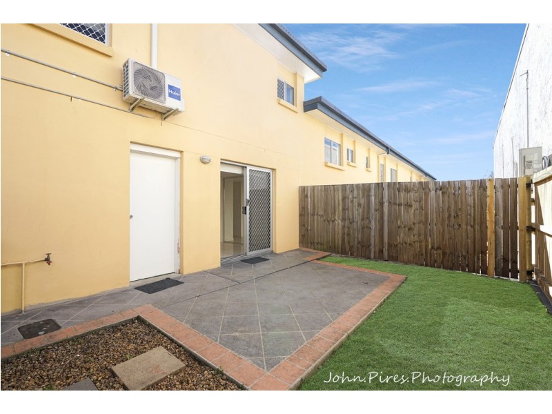 4/505 Gympie Road, Strathpine QLD 4500