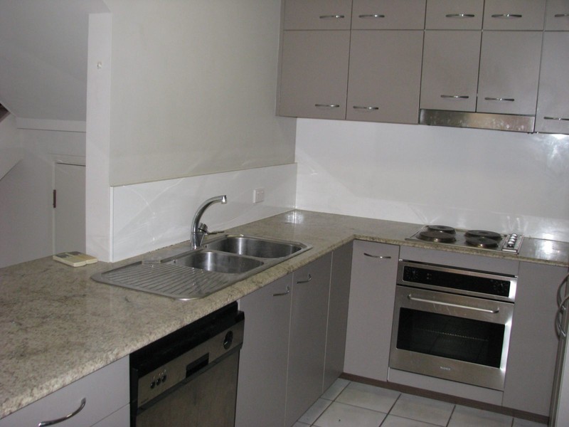 12/2 Geraldton Drive, Varsity Lakes QLD 4227