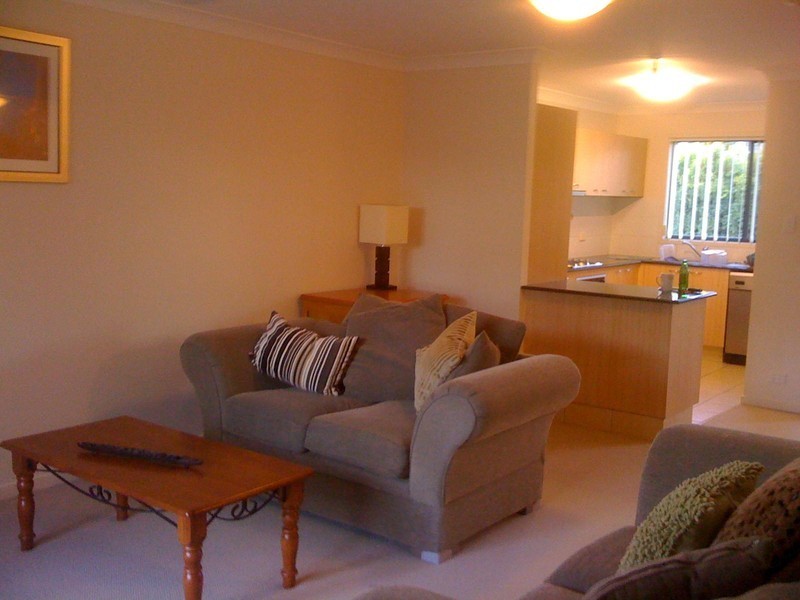 8/1 Gammon Drive, Varsity Lakes QLD 4227
