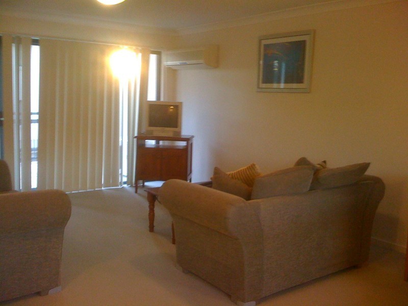 8/1 Gammon Drive, Varsity Lakes QLD 4227