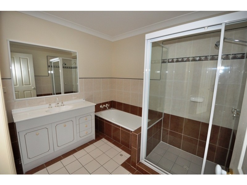 580 Seventeen Mile Rocks Road, Sinnamon Park QLD 4073